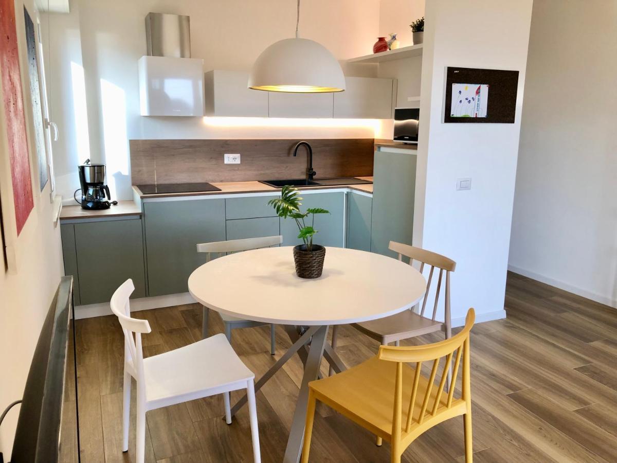 Lake View Sottodossi Apartment Малчезине Екстериор снимка